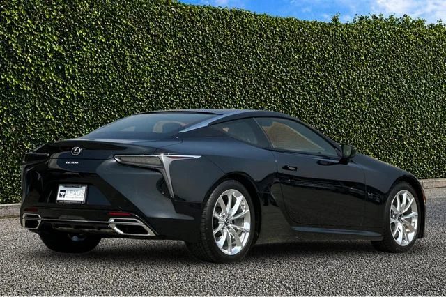 Used 2018  Lexus 500 image 4