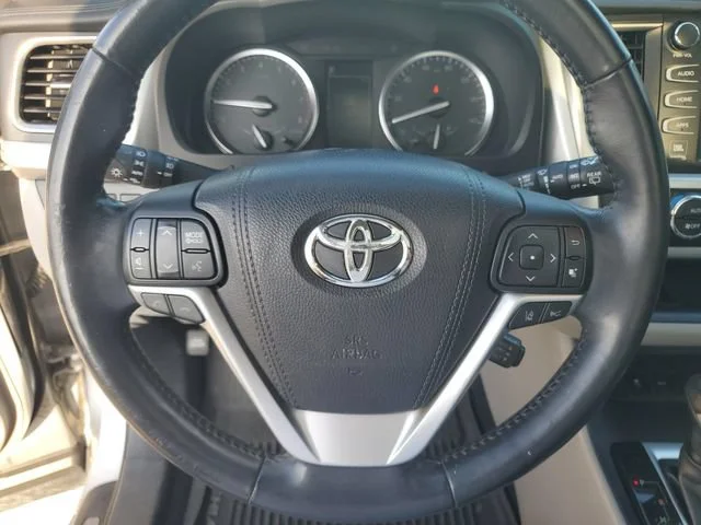 Used 2017 Celestial Silve Toyota Limited image 12