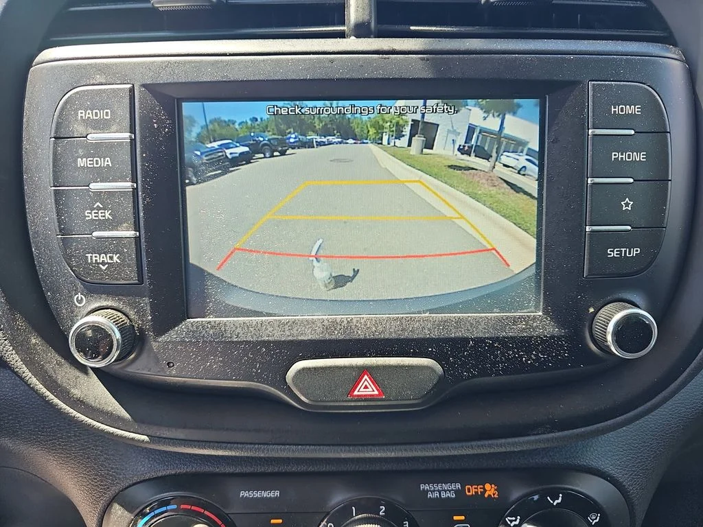Used 2020 Silver Kia S image 23