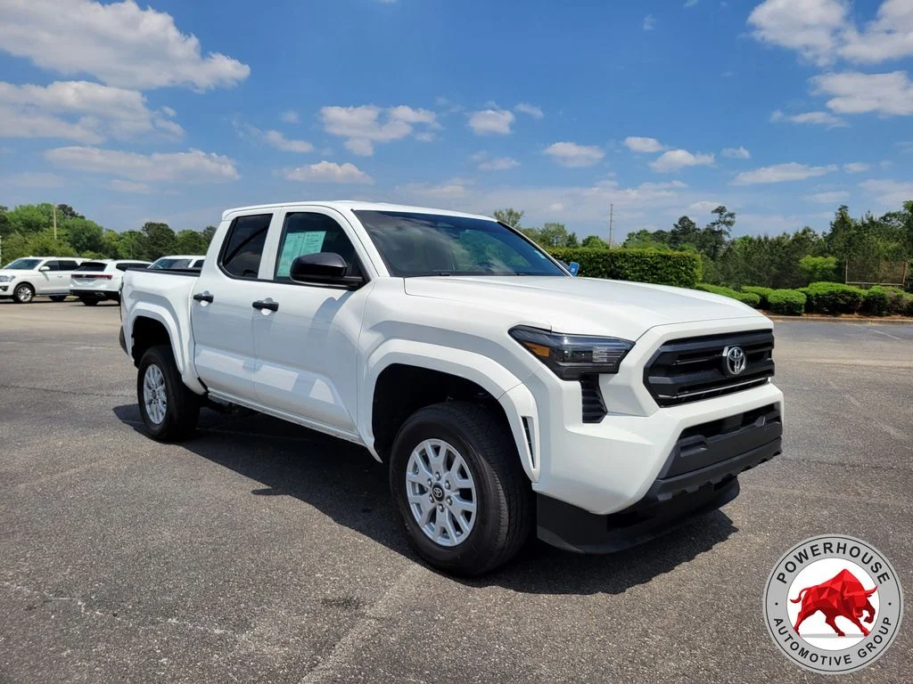Used 2024 White Toyota SR image 9