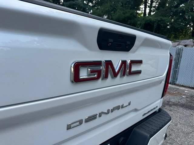 Used 2021 WHITE FROST TRICOAT GMC Denali image 27