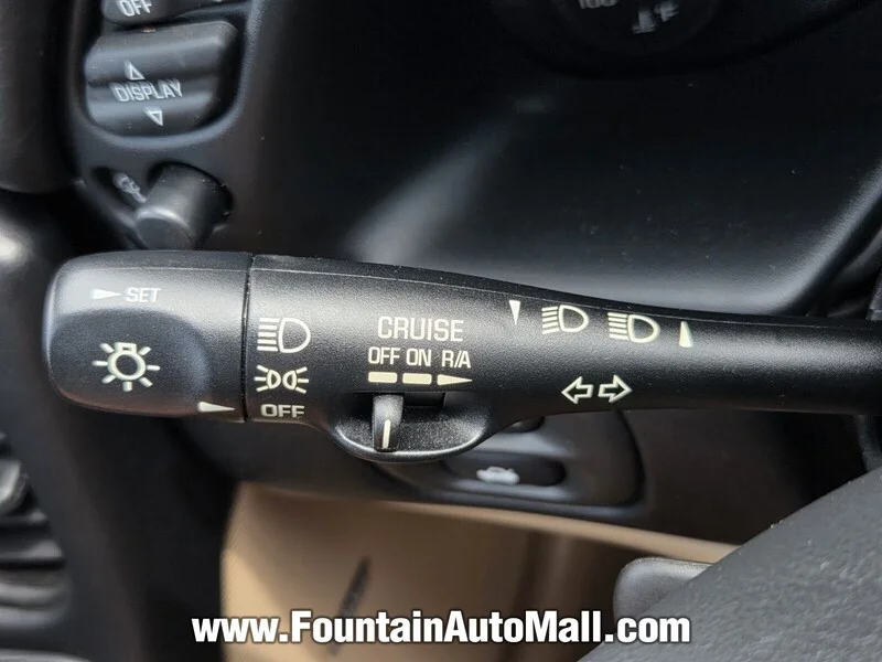 Used 2004 Magnetic Red Metallic CHEVROLET 2DR CPE image 21