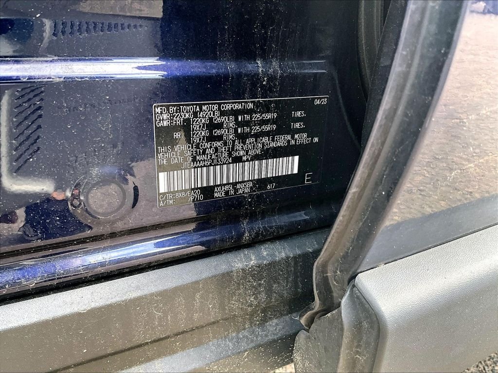 Used 2023  Toyota Limited image 9