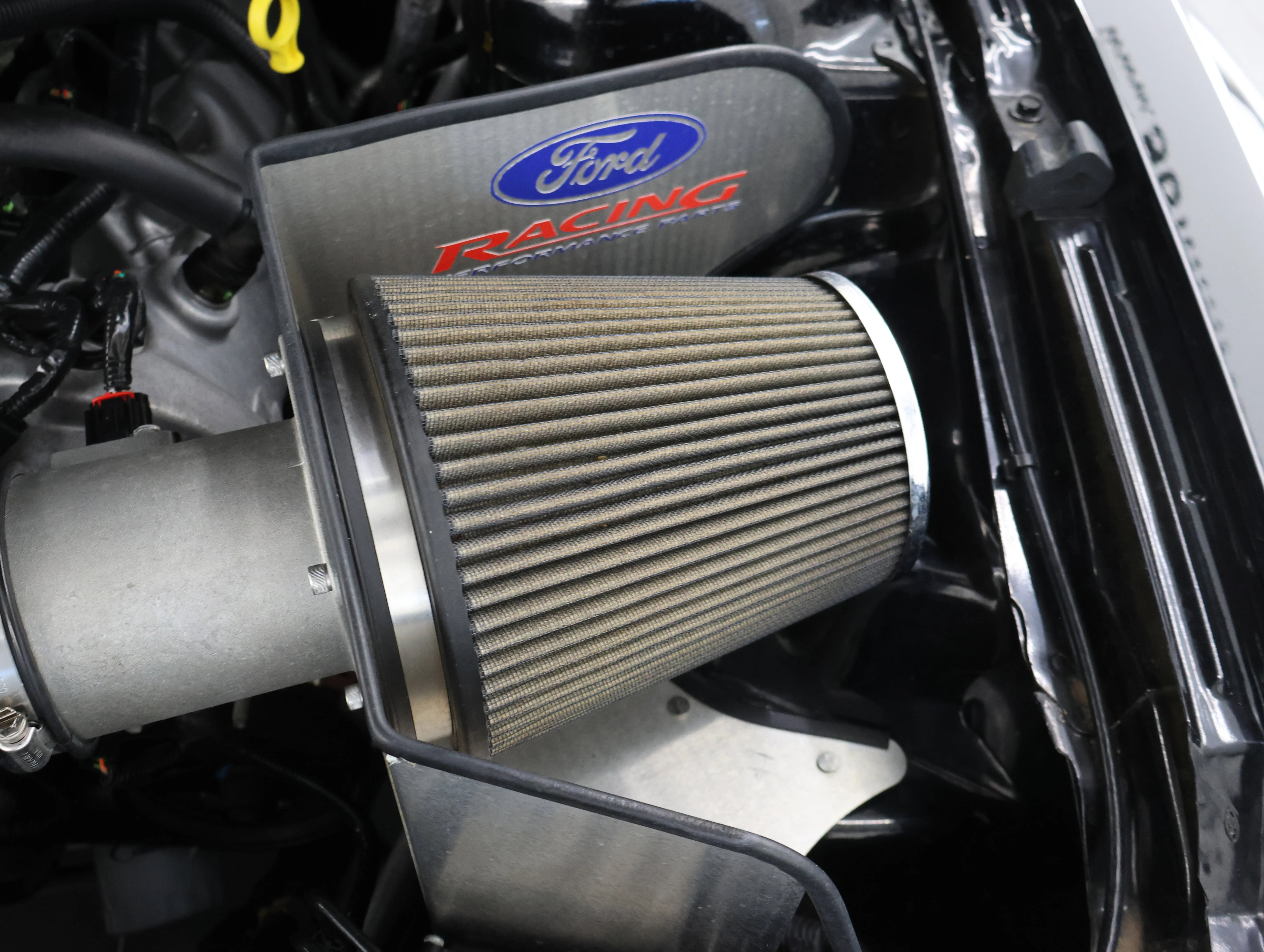 Used 2007 Black Ford GT Premium image 17