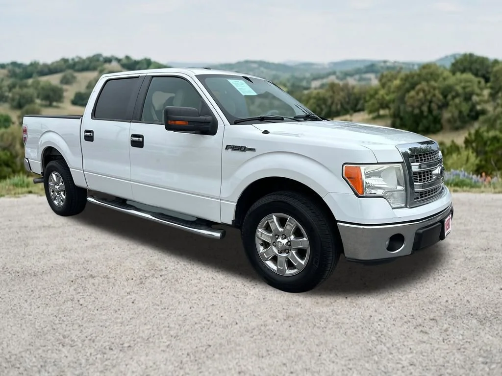 2013 Ford F-150 XLT SuperCrew 145-in's photo