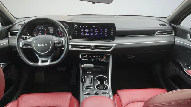 Used 2024 Gray Kia GT-Line image 9
