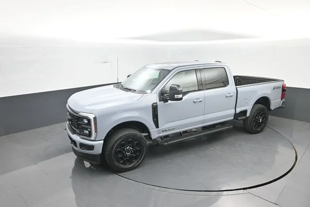 New 2026 Glacier Gray Metallic Tri-Coat Ford F-250® Lariat® image 27