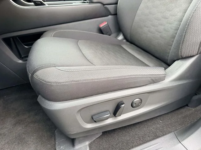 Used 2025 White Nissan SV image 15