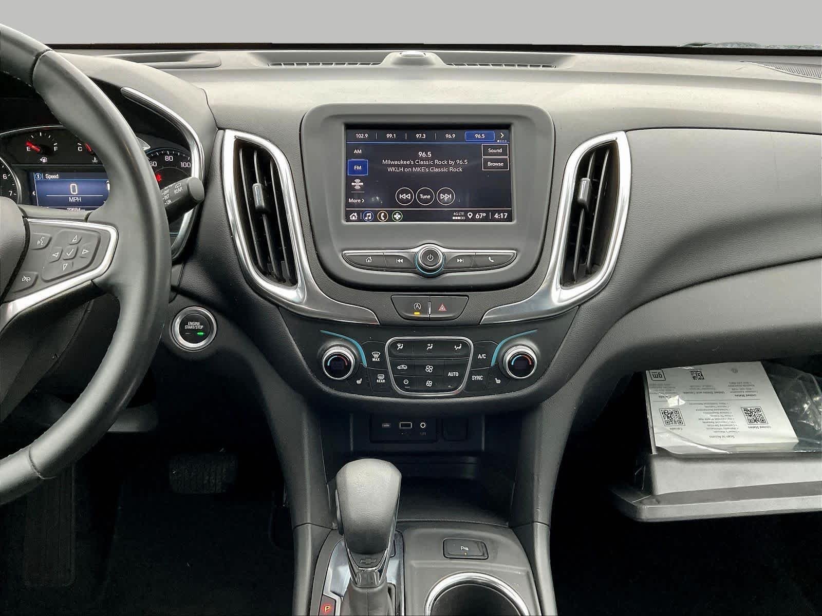2024 Chevrolet Equinox LT - Photo 11
