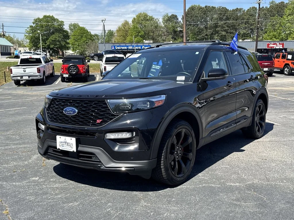 2023 Ford Explorer ST - Photo 3