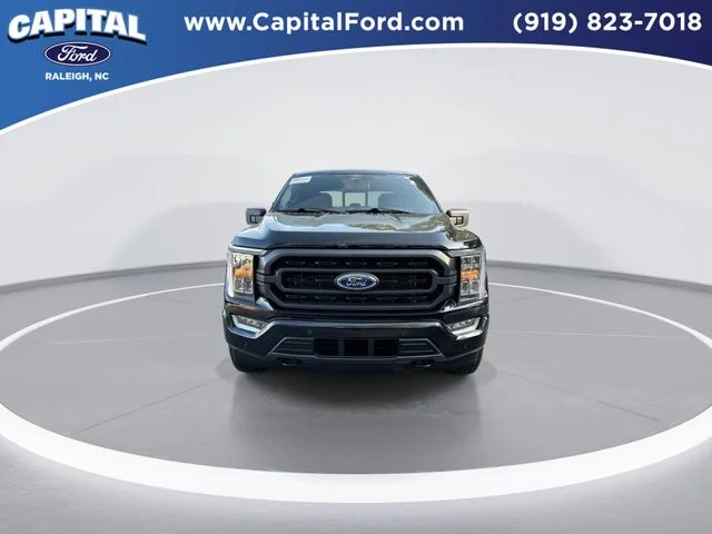 Used 2023 Black Ford XLT image 3