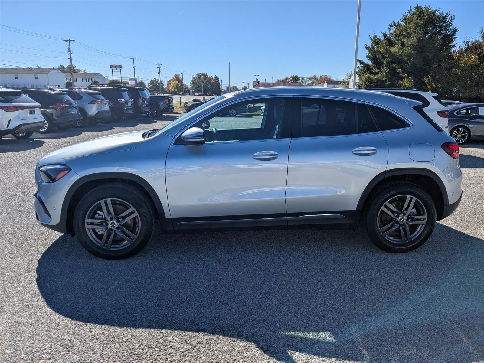 Used 2025 Cirrus Silver Metallic Mercedes-Benz GLA 250 image 8