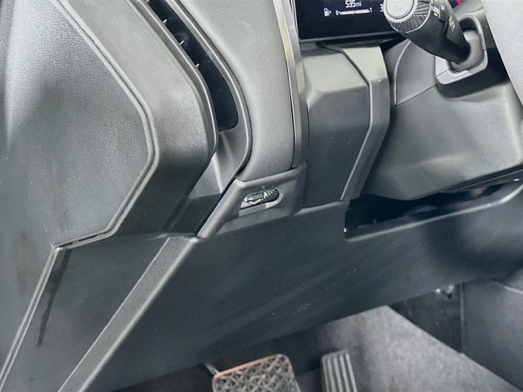 Used 2026 Dark Graphite Metallic BMW 30 xDrive image 10