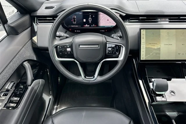 New 2026 Fuji White Land Rover SE image 13