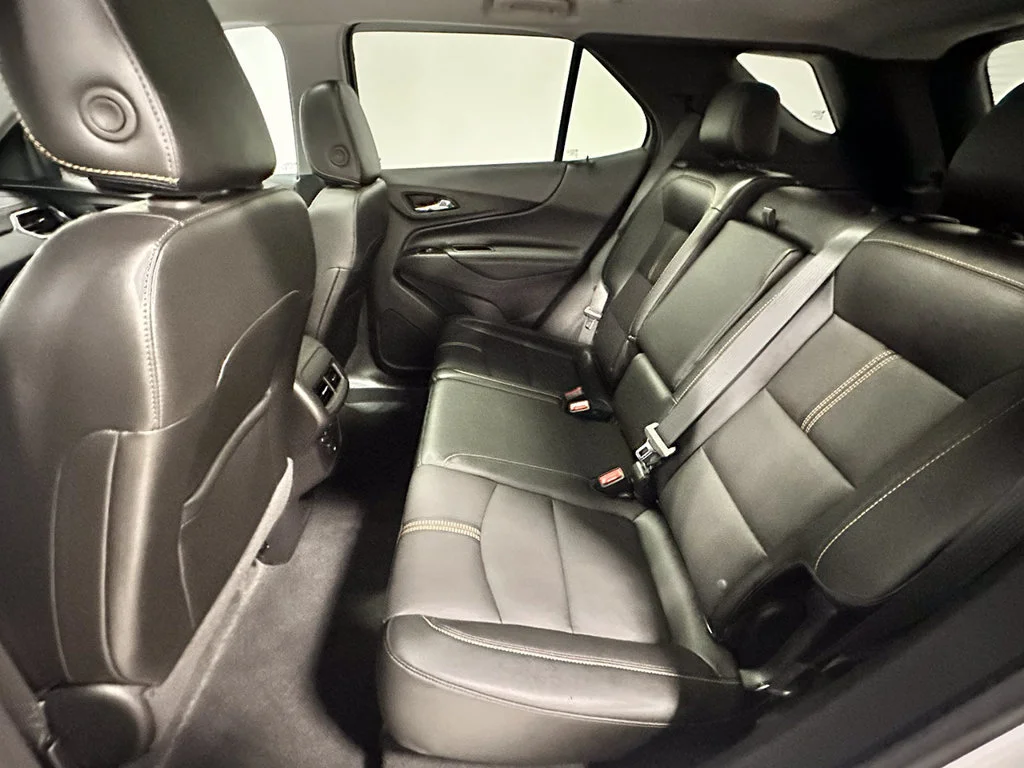 Used 2024 Summit White Chevrolet Premier image 20