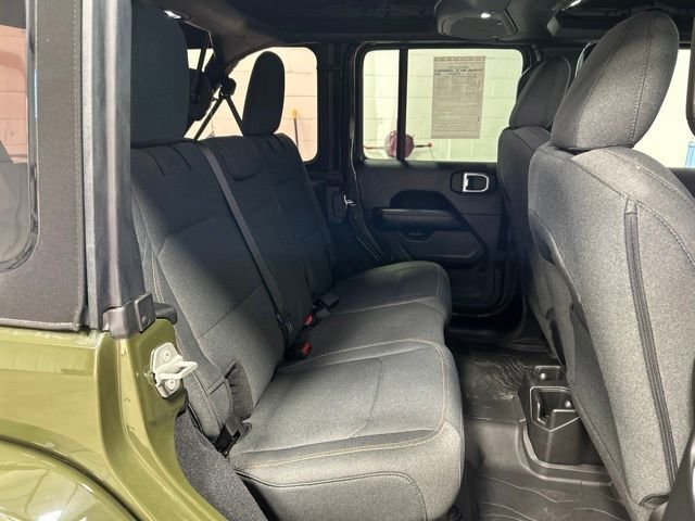 2024 Jeep Wrangler 4-Door Sahara - Photo 18