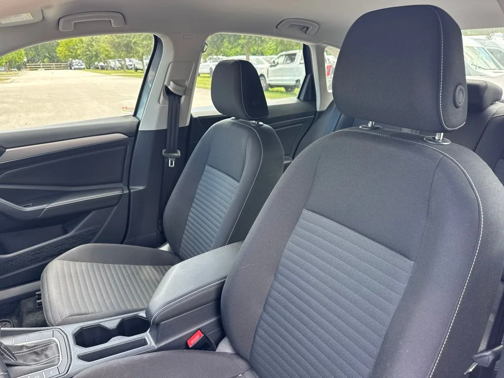Used 2024 Gray Volkswagen 1.5T S image 10
