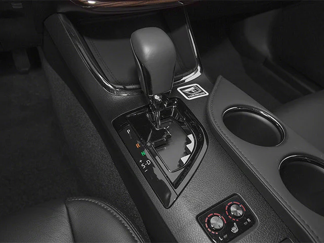 Used 2013 Classic Silver Metallic Toyota XLE image 13