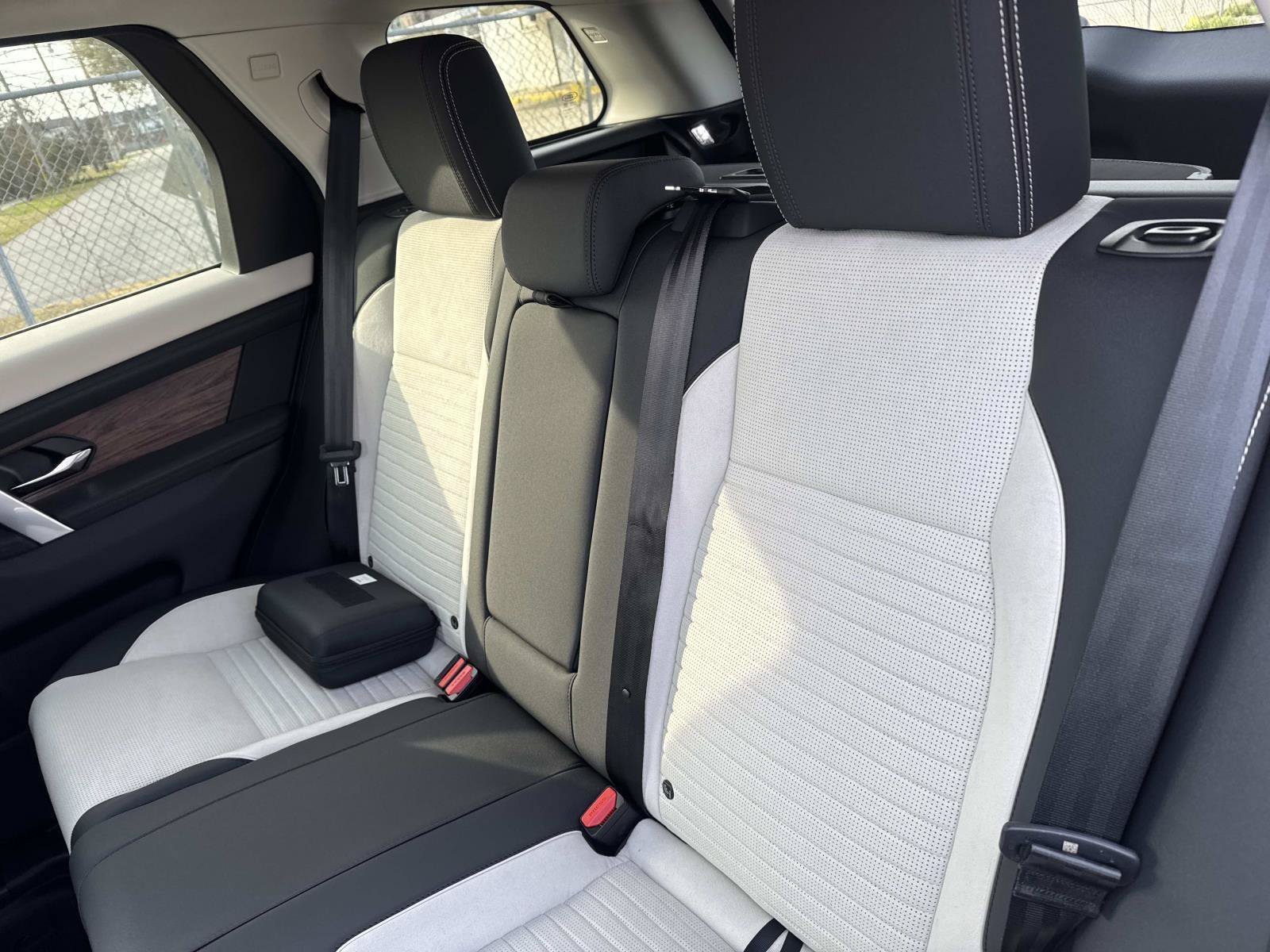 2025 Land Rover Discovery Sport S - Photo 8