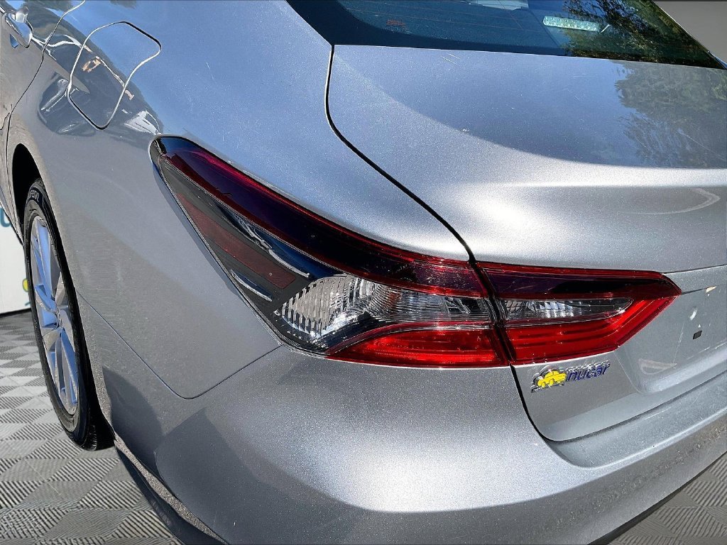 Used 2021 Silver Toyota LE image 32