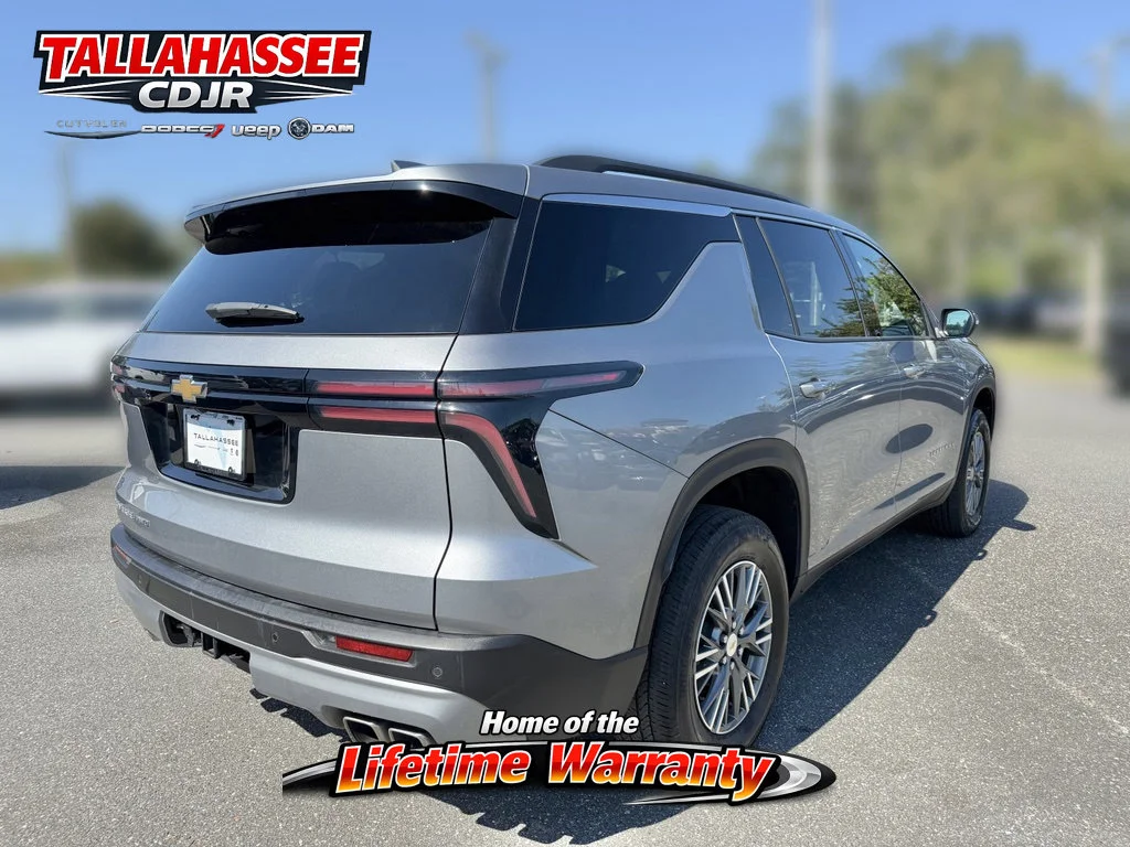 Used 2025 Sterling Gray Metallic Chevrolet LT image 3