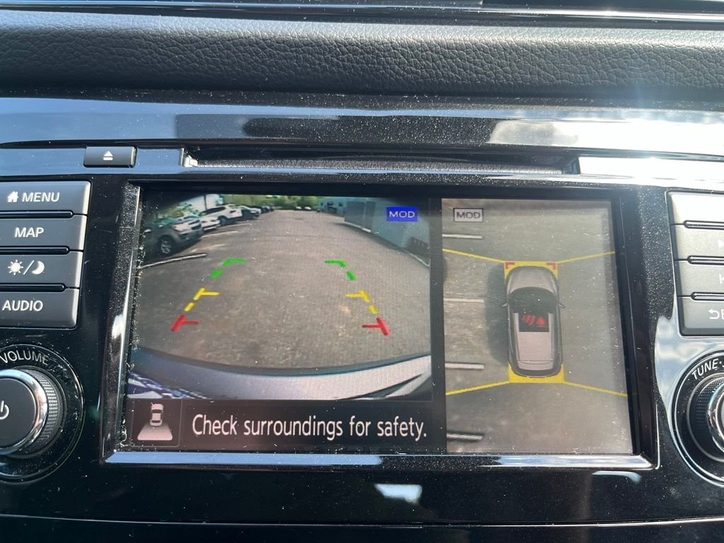 Used 2019 Gray Nissan SV image 18
