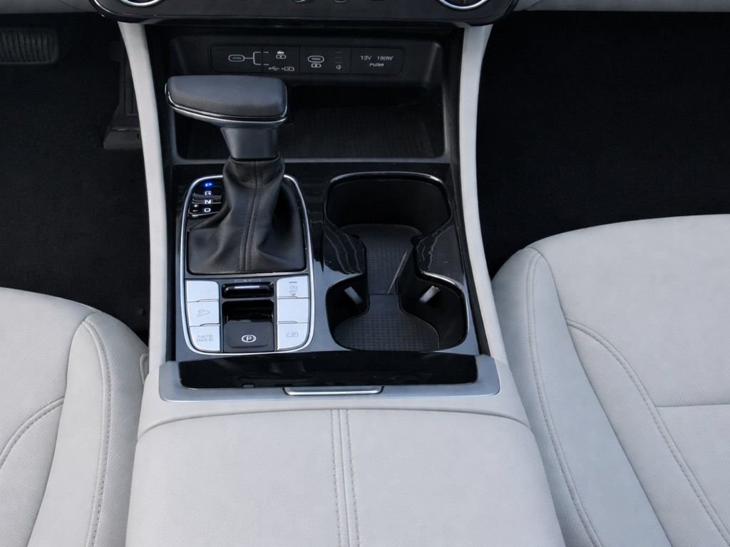 Used 2025 Hampton Gray Hyundai SEL image 27