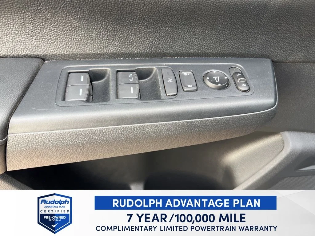 2025 Honda CR-V LX - Photo 29