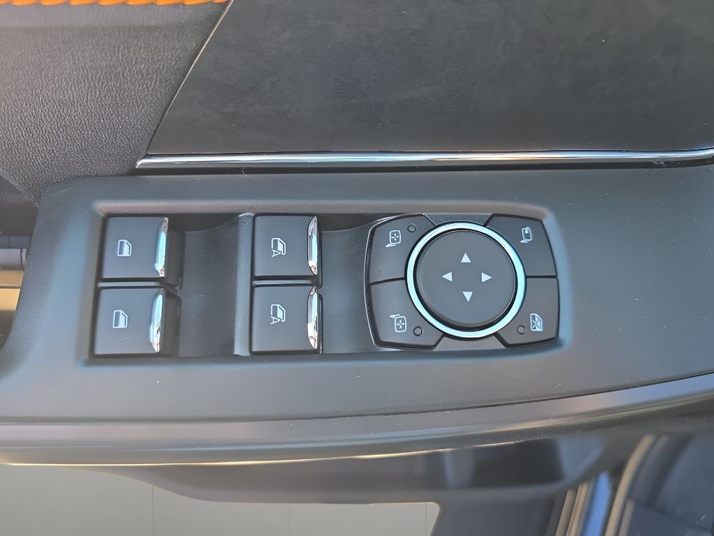 New 2025 Agate Black Metallic Ford Tremor® image 11