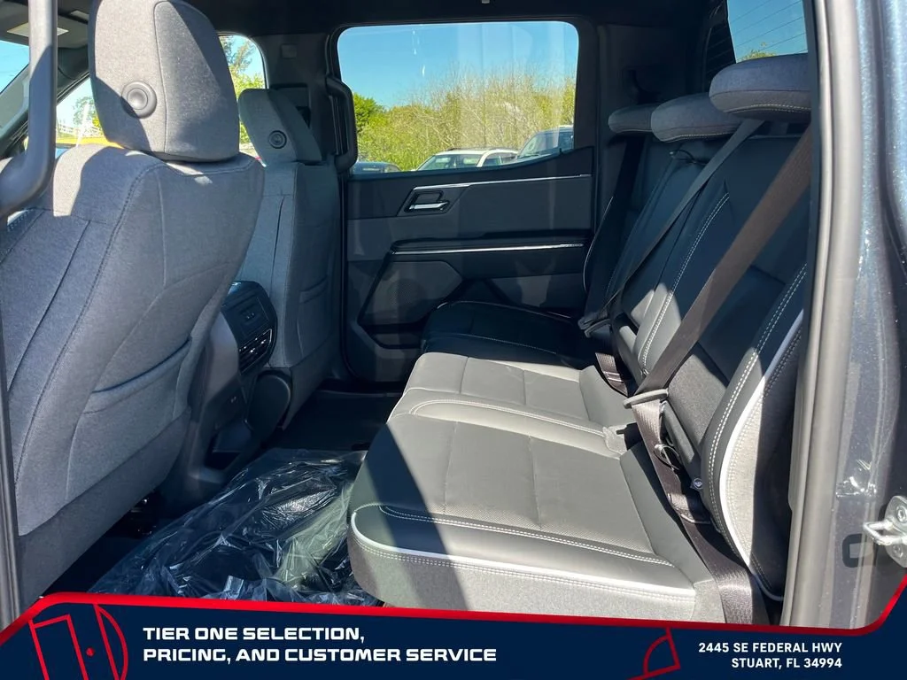 New 2026 Deep Ocean Metallic GMC Elevation Extended Range image 11