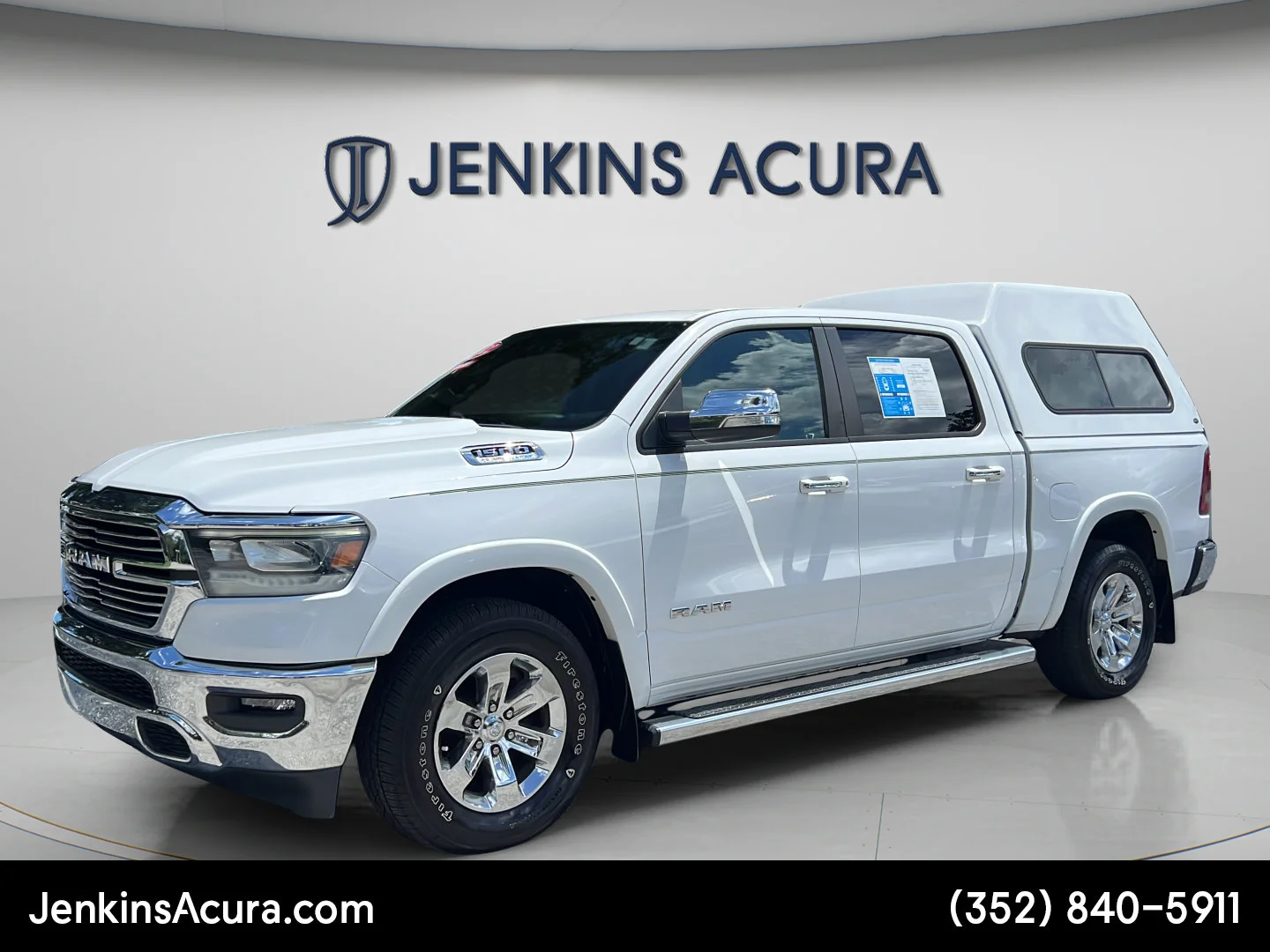 Used 2022 Bright White Clearcoat Ram Laramie image 7