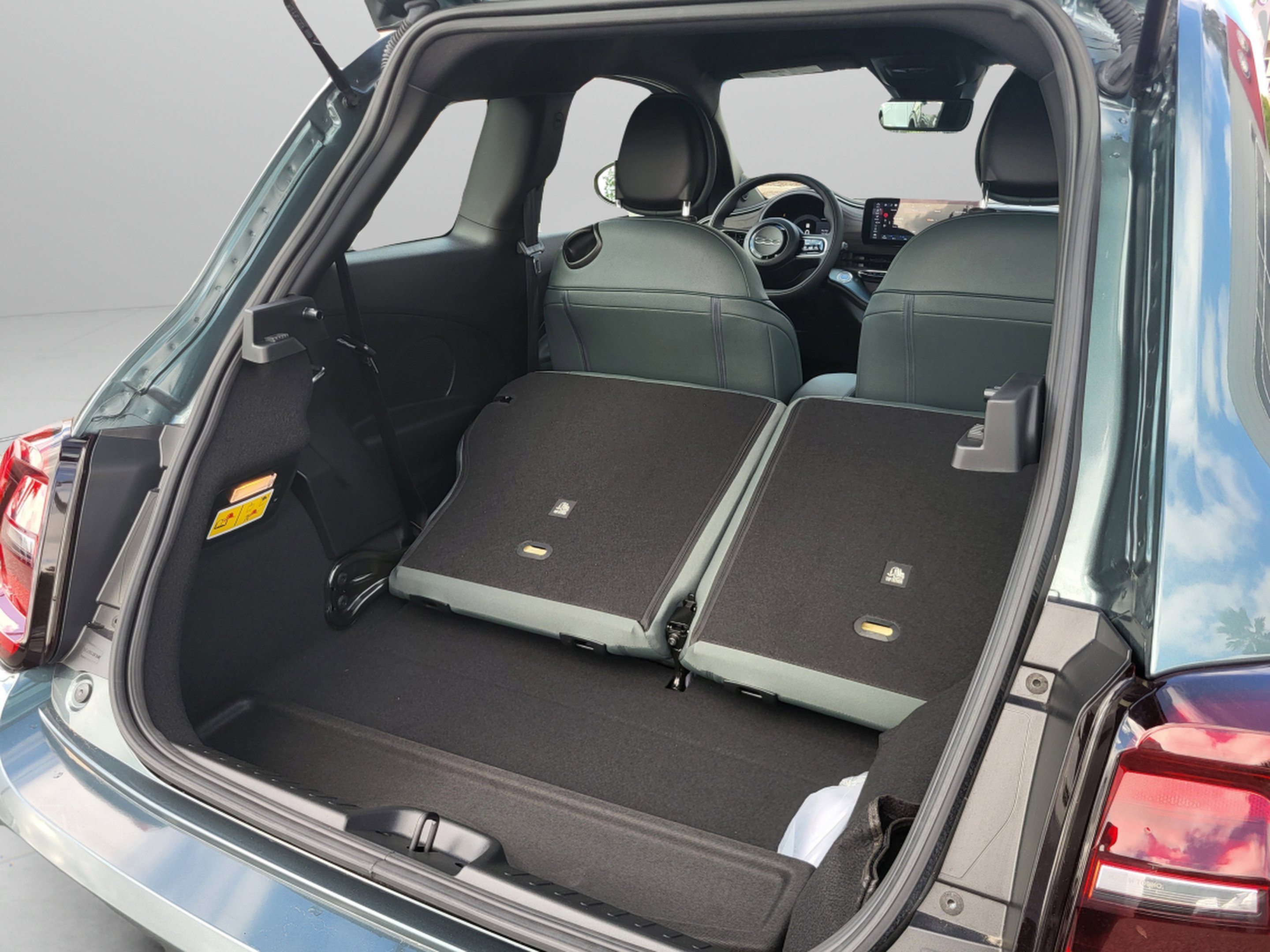 2025 FIAT 500e Base - Photo 24