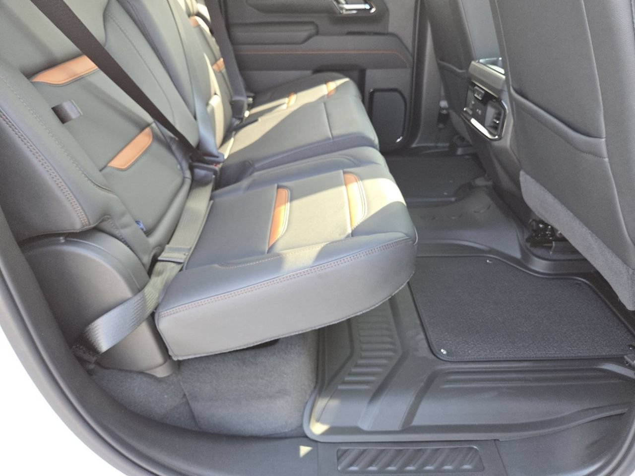 2026 GMC Sierra 2500HD AT4 - Photo 28
