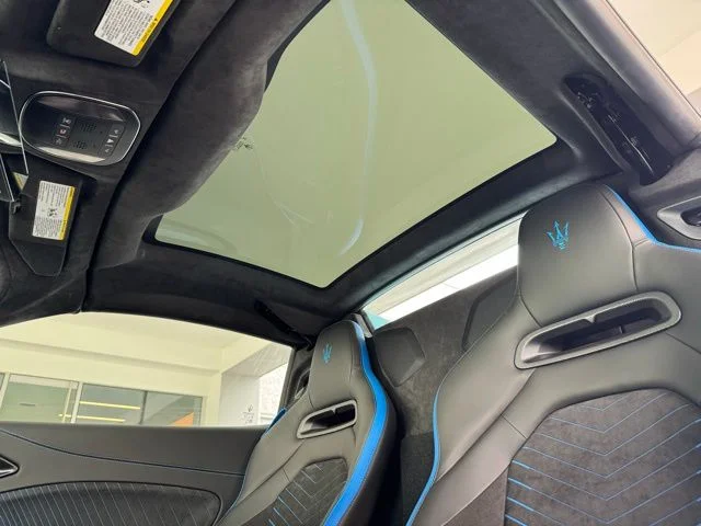 New 2024 AI AQUA RAINBOW Maserati Cielo image 23
