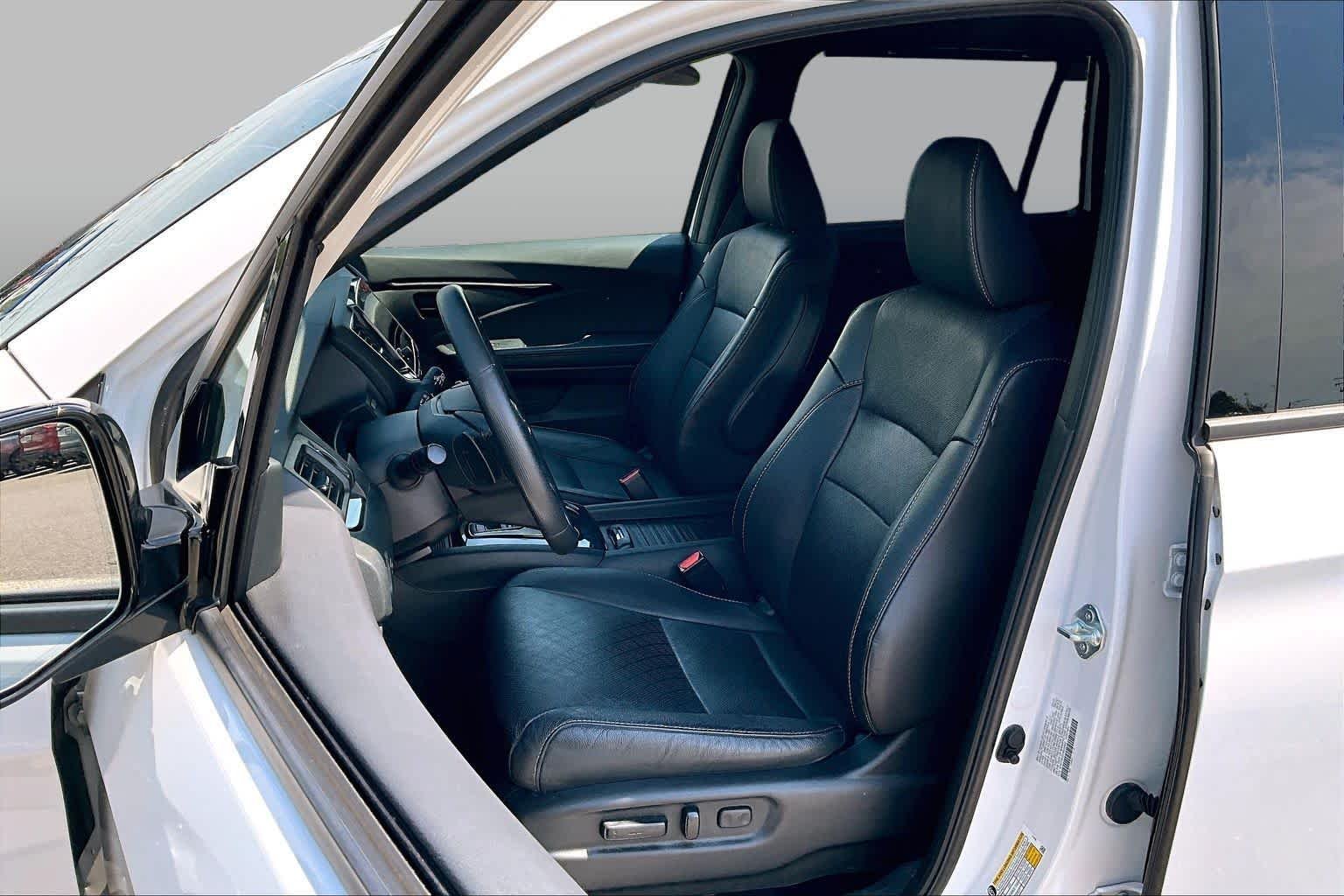 Certified Used 2023 Platinum White Pearl Honda AWD ELITE image 8