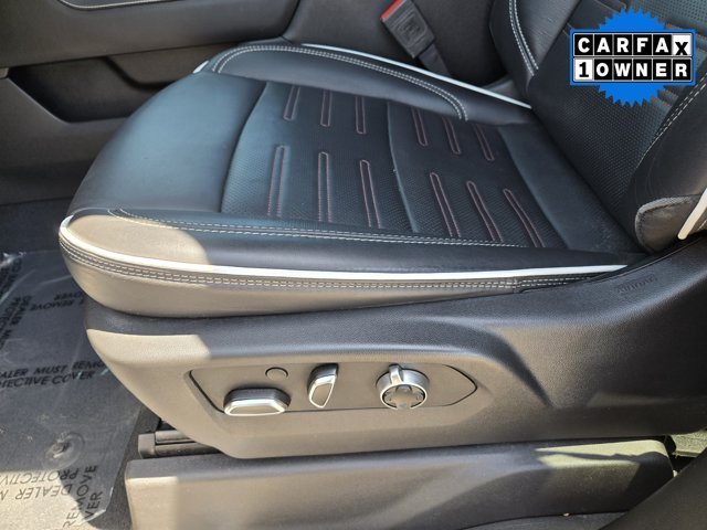 Certified Used 2025 Onyx Black GMC  image 20