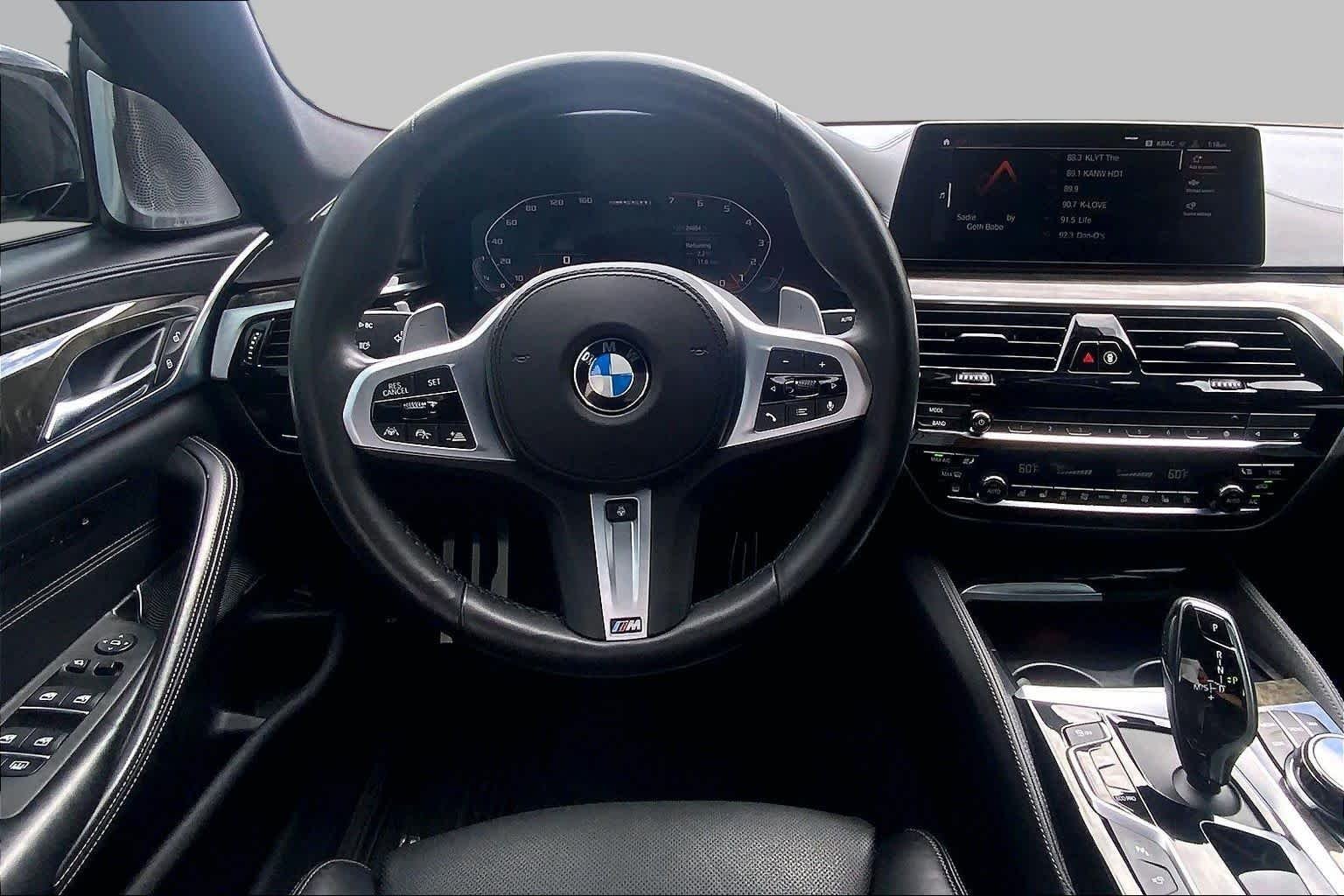 Used 2020 Alpine White BMW M550i xDrive image 5