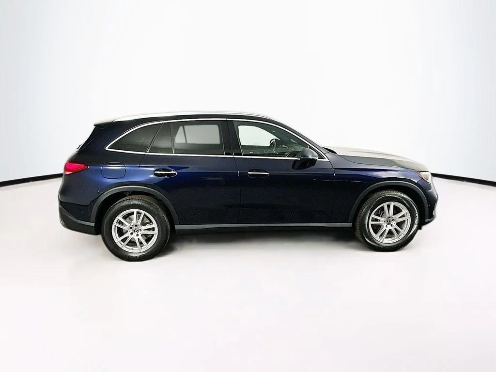 Used 2023 Blue Mercedes-Benz GLC 300 image 6
