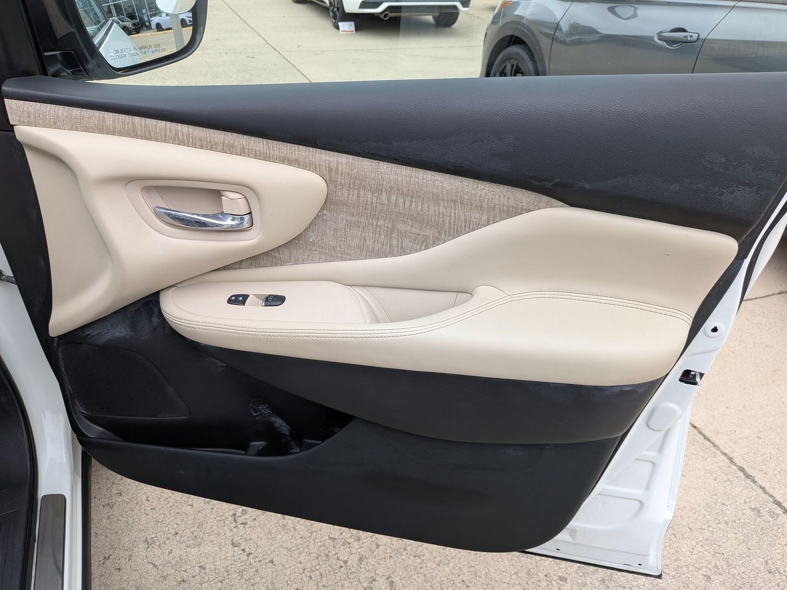 Certified Used 2020 Pearl White Nissan SL image 34