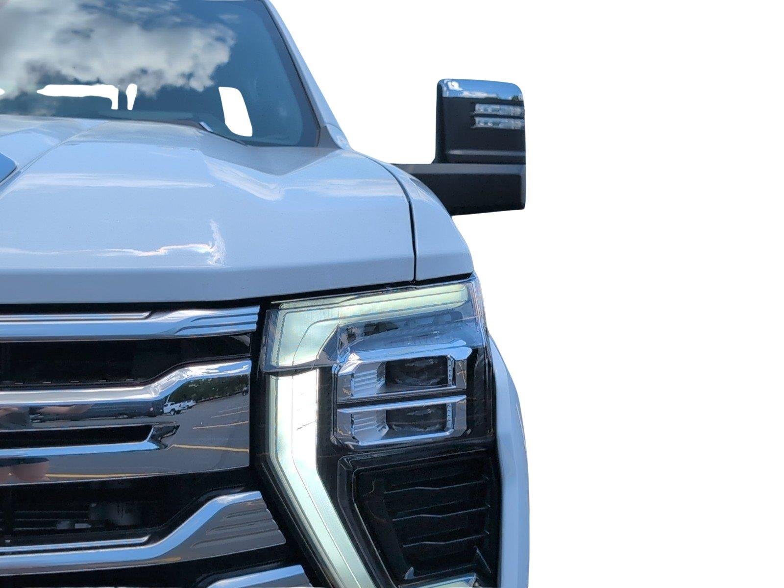New 2026 Polar White Tricoat Chevrolet High Country image 12