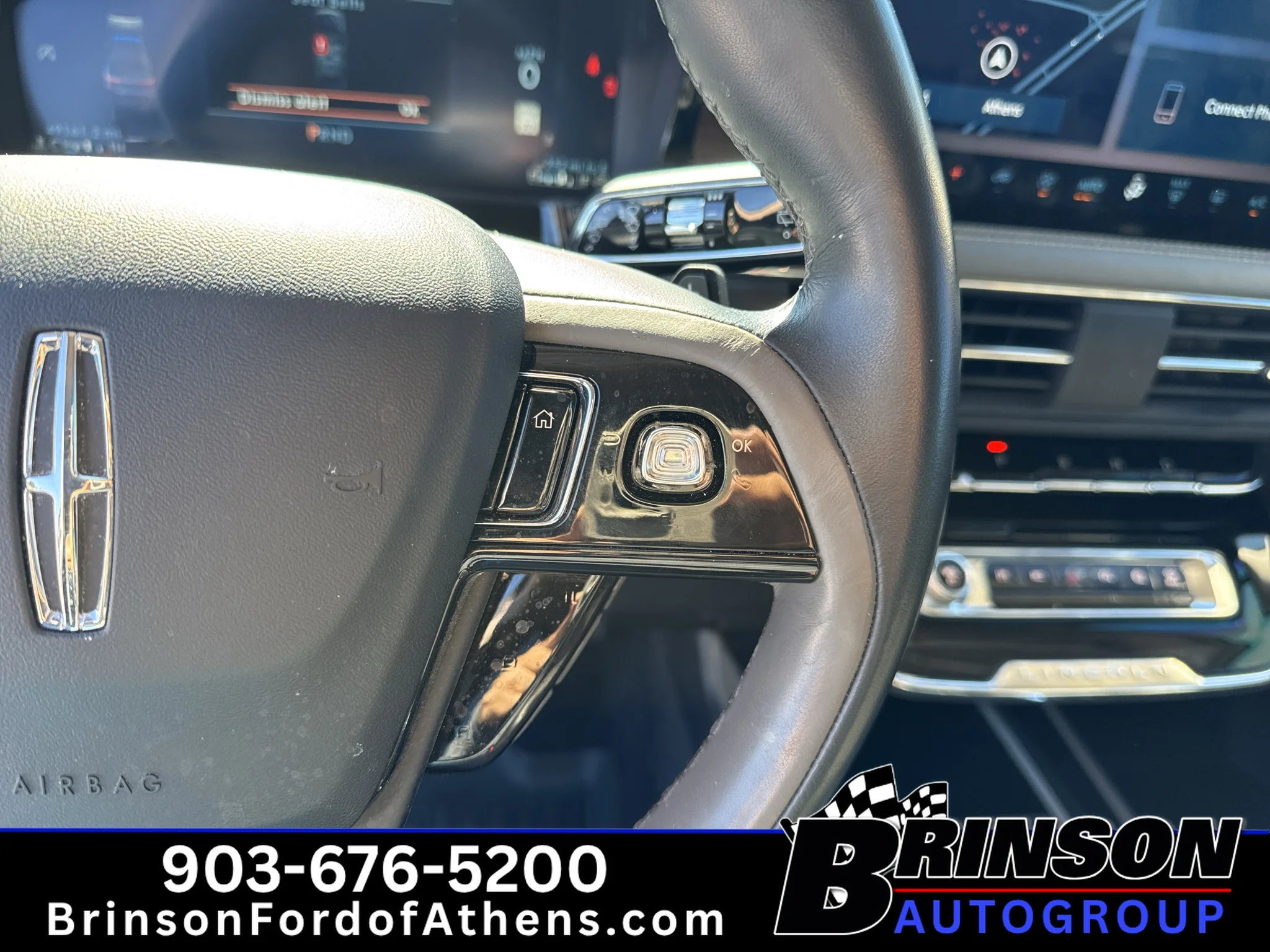 Used 2023 Silver Radiance Metallic Clearcoat Lincoln Reserve image 17