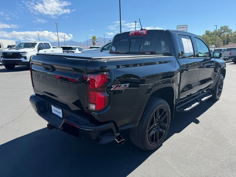 Used 2025 Black Chevrolet Z71 image 3