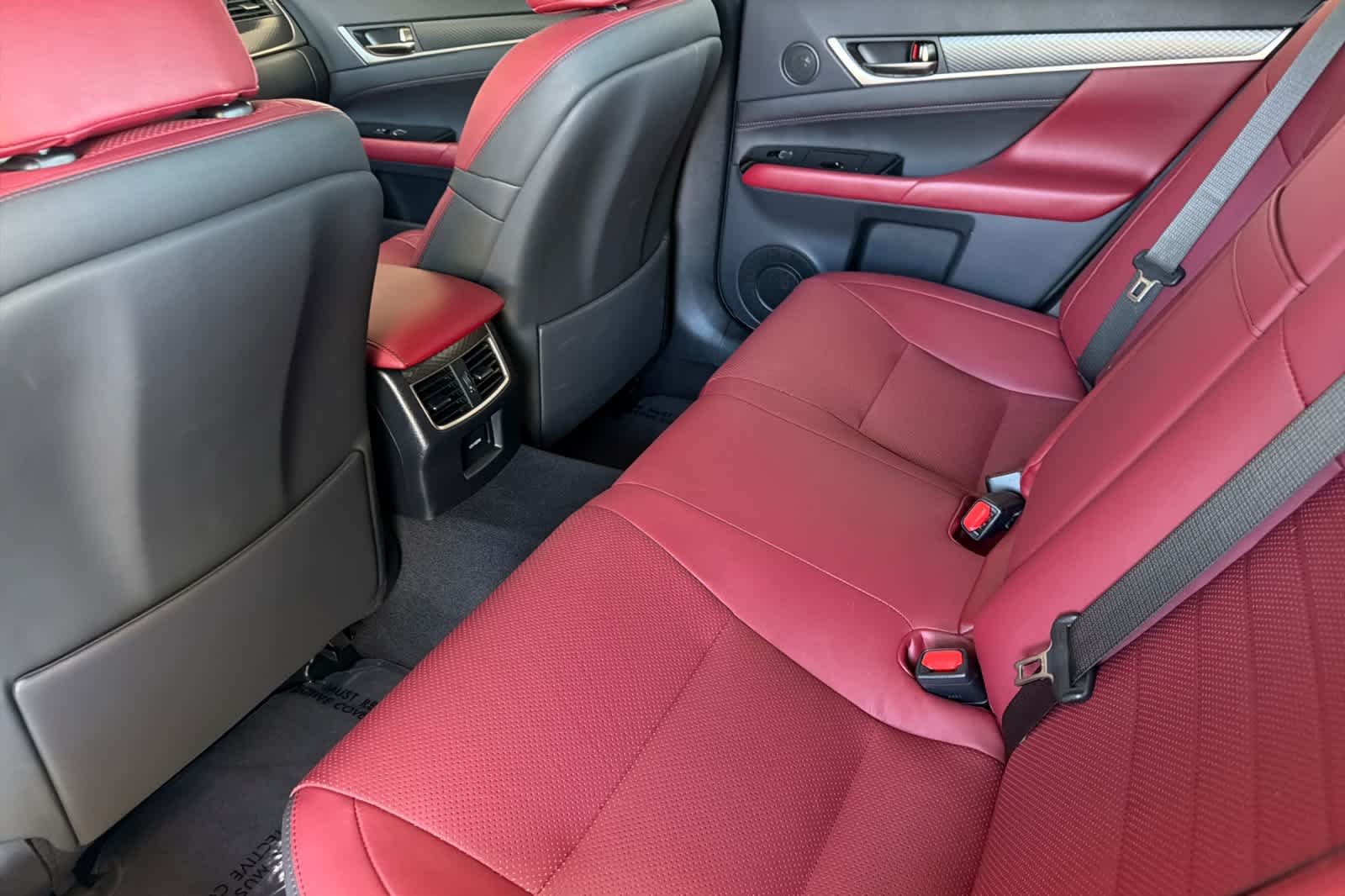 Used 2017 Ultra White Lexus  image 4