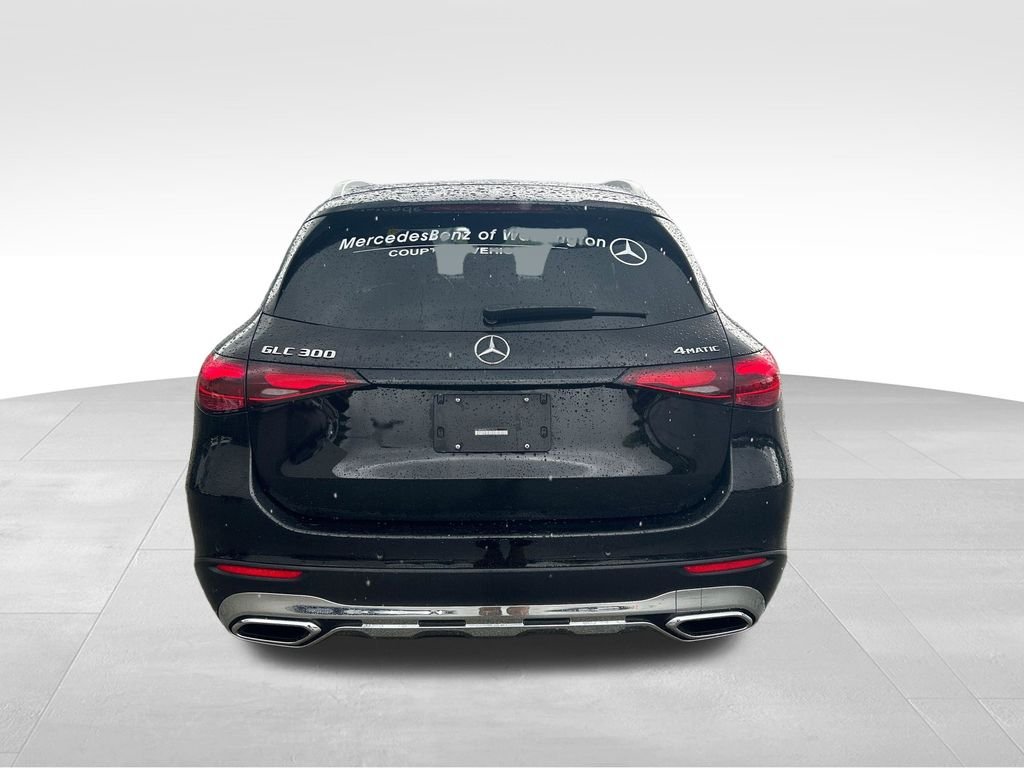 Used 2026 Black Mercedes-Benz GLC 300 image 4