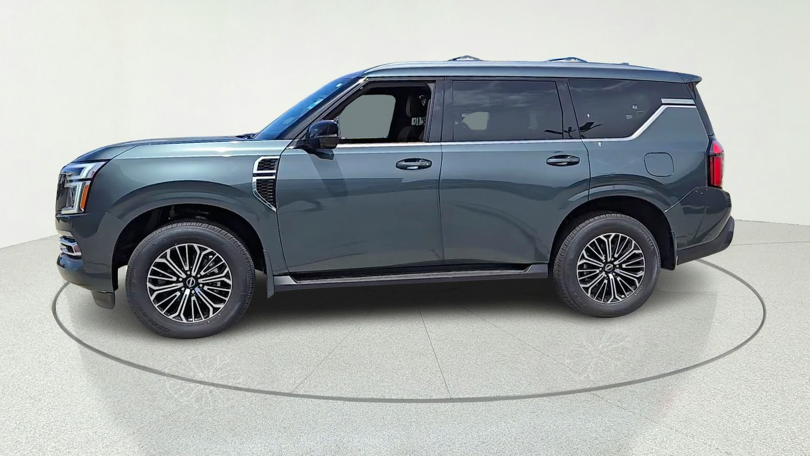 2026 Nissan Armada SL - Photo 5
