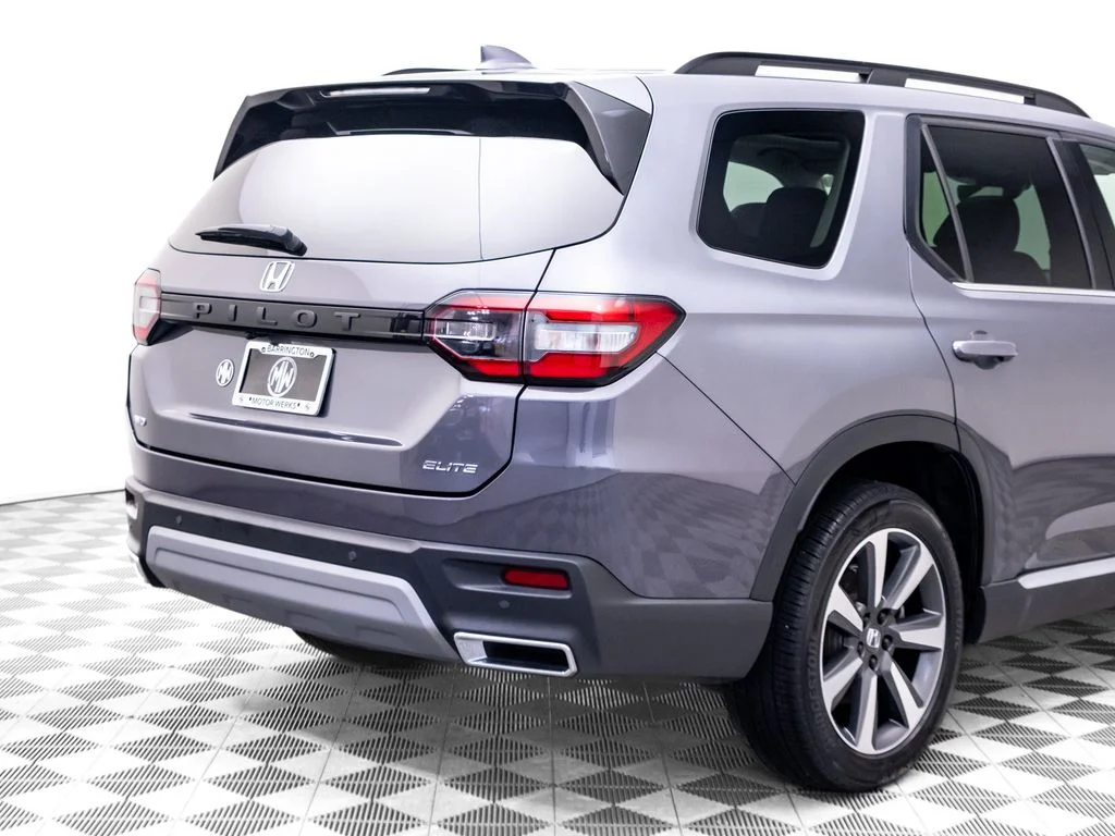 2023 Honda Pilot Elite - Photo 35