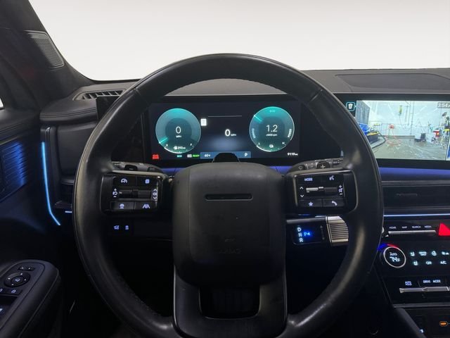 Used 2025 Silver Hyundai Calligraphy image 13