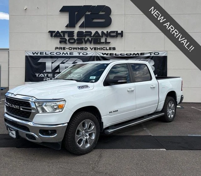 2022 RAM 1500 Big Horn/Lone Star 4x4 Crew Cab 5'7's photo