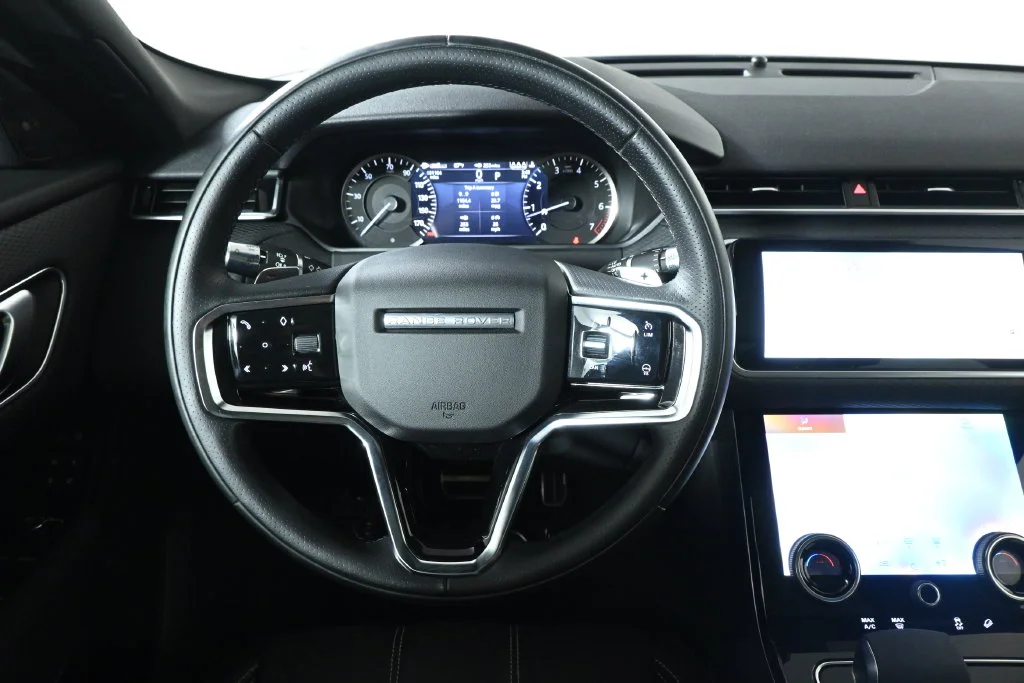 Used 2022 Gray Land Rover P250 R-Dynamic S image 17