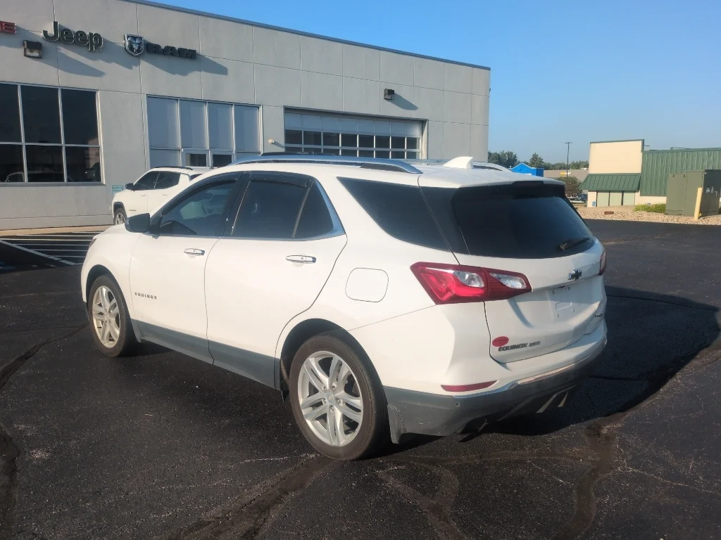 Used 2019 Summit White Chevrolet Premier image 7